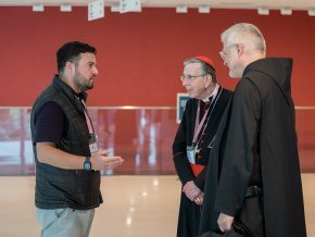 Matt Hansen with LWF officials