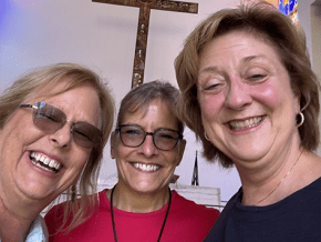 Rebecca Rabb with Pegi Roberts (right) and Tracey Gibson (left) in Christ Chapel.