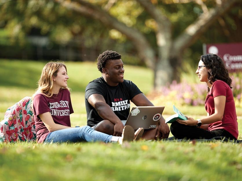 LRU students on campus