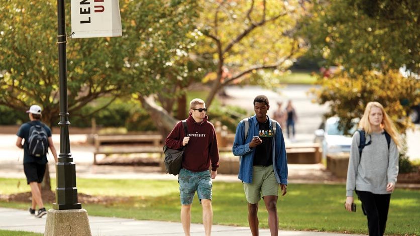 Students on the LRU campus